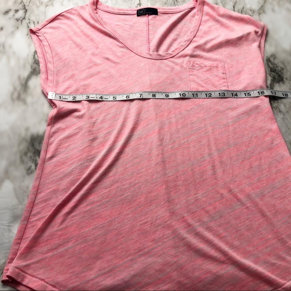 Basic Pink Gap Tee Size Small - Picture 3 of 5